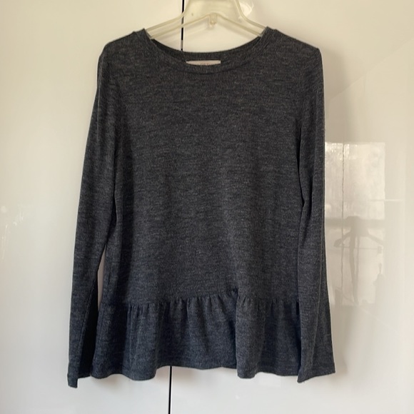 LOFT Sweater with long sleeves Color-Gray Size-Medium - Picture 4 of 13